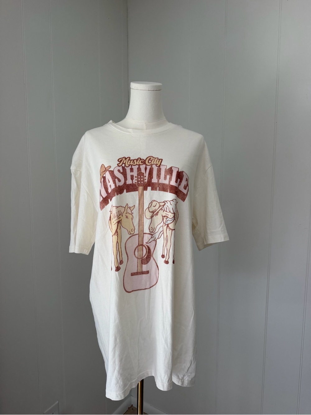 Altar'd State Cream Nashville Music City Graphic Tee - Red Accents